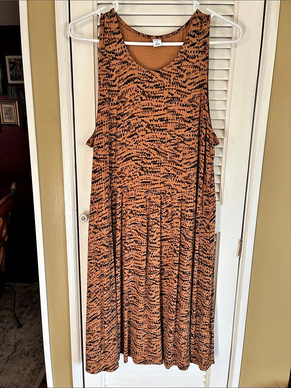 Old Navy Animal Print Midi Dress in Brown & Black Like New